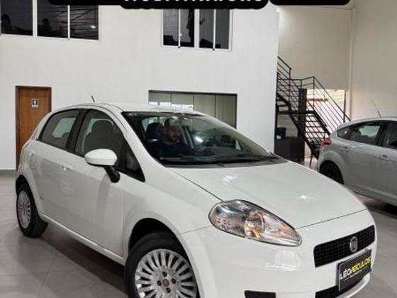 FIAT PUNTO 1.4 ATTRACTIVE ITALIA 8V FLEX 4P MANUAL